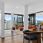 31F Premium 3Br Skyline River Views Brisbane One