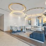 One Sky Residence - Sleep 6 - Pools Cinema Sauna Gym Free Parking