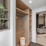 One Sky Residence - Sleep 6 - Pools Cinema Sauna Gym Free Parking