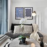 Portside Luxe Retreat 2Br Free Parking & Pool