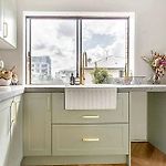 Funky 2Br Chermside Escape