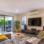 Charming 3Br House In The Heart Of Dakabin
