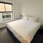 City Lights Escape 2Br Near South Bank