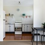 Quiet & Cosy Bulimba Escape