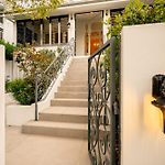 Lux James St Rooftop Spa Stay