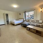 Great Value Stay In Robertson 5 Mins To Shops