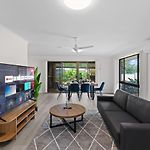 Full Ac Home Renovated And Close To Sunnybank And Shops