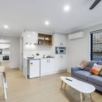 Modern Studio With Garden Views In Shared Home - Apartment