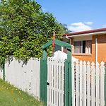 Beautiful 2 Bedroom Unit In Prime Location!