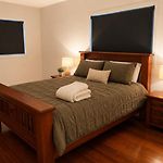 Executive 5 Bedroom Brisbane Family Retreat
