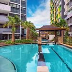 Valley Luxe - High Level Scenic Apartment