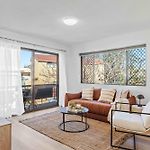 Llewellyn Court Apartments