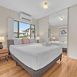 Homely And Warm Apt With Parking, Wifi And Study Desk