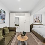 Stylish And Comfy Studio - Short Walk To Hospital