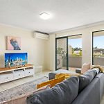 Family-Friendly 2 Bed Retreat Yard Parking Albion