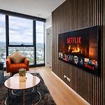 Premium Cbd Skytower Stay Sleeps 5 Free Parking X1