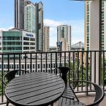 Modern 2Br With River Views, Rooftop Pool, Parking