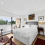 Balcony 2-Bed Apartment In Ashgrove