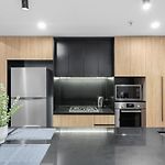 Modern 2Br Apartment And Pool With South City Square