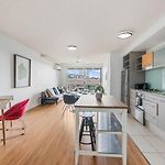 Modern Inner-City Stay In Valley Heart Of Brisbane