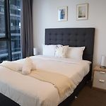 Spacious Two Bedroom Apartment In South Brisbane