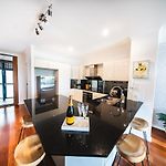Stylish Rivr Front Lux2Bdr2Bath Pool Ac Parking
