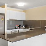 Family-Friendly 2 Bed Retreat Yard Parking Albion