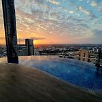 Luxury Cbd Apt With 180 River Views & Rooftop Pool