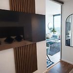 Premium Cbd Skytower Stay Sleeps 5 Free Parking X1