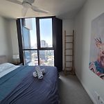 Luxe Valley Apartment - Views!