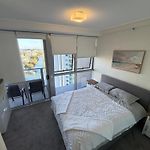 2Bed 2Bath Brisbane Riverfront Luxury Views