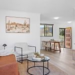 Llewellyn Court Apartments