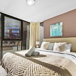 Full Water View - Sleeps 7 - Parking - Pool & Sauna