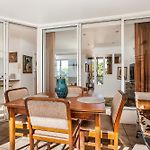 Mid-Century Suite Kangaroo Point - 1Br Apartment, Walk To Cbd, River & The Gabba