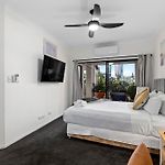 Spacious 2Br Apt With Wifi, Parking & Huge Balcony