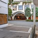 2 Level Skyloft - Resort Pool - Sleeps 6 - Baby Stay