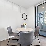 Chic City Stay 1Br With Pool And Parking