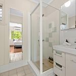 Homely And Warm Apt With Parking, Wifi And Study Desk