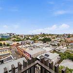 2B2B Apt In West Village Enjoy Eats, Grocery And More Vibes