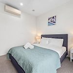 2B2B Apt In West Village Enjoy Eats, Grocery And More Vibes
