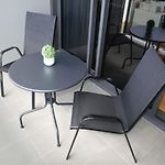 Spacious Two Bedroom Apartment In South Brisbane