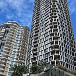 Luxury Cbd Apt With 180 River Views & Rooftop Pool