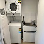 2Br Apt W Pool And Parking Near Suncorp Riverview
