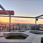 Luxe-Valley 2Br 2Bath Infinity Pool