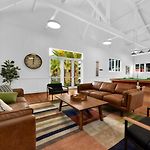 Valley Luxe - High Level Scenic Apartment
