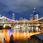Skyline 1-Bed Retreat In Brisbane City