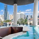 Skyline Sanctuary Luxe Valley Apartment