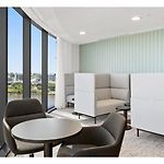 Sky High Luxury 2 Bedroom Cbd Apartment With Pool Gym And River Views