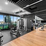 Skyline Sanctuary Luxe Valley Apartment