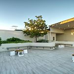 2Br Night Life -Pool-Parking-Rooftop